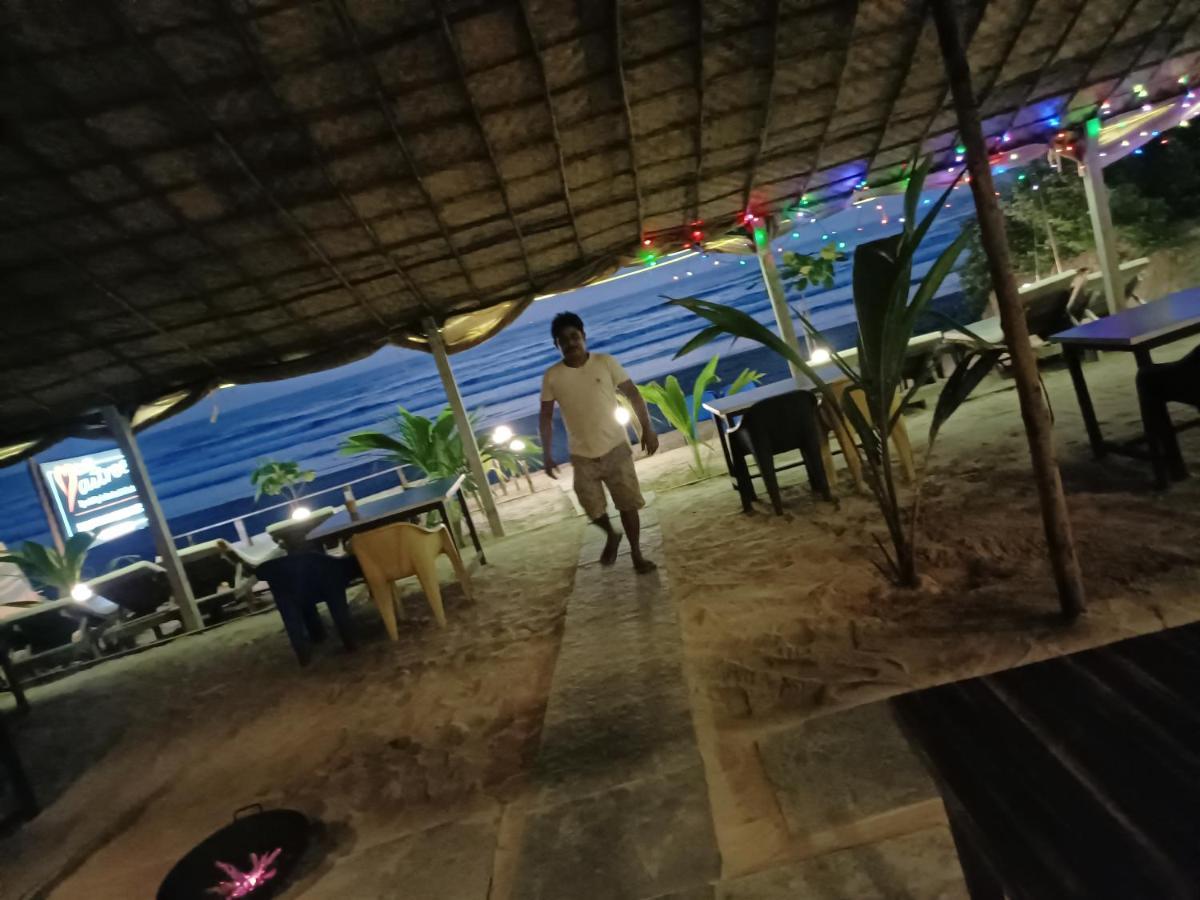 Shantaram Beach Huts Arambol Εξωτερικό φωτογραφία