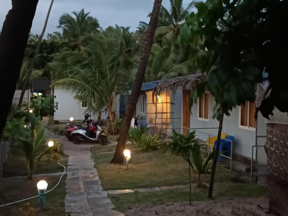 Shantaram Beach Huts Arambol Εξωτερικό φωτογραφία